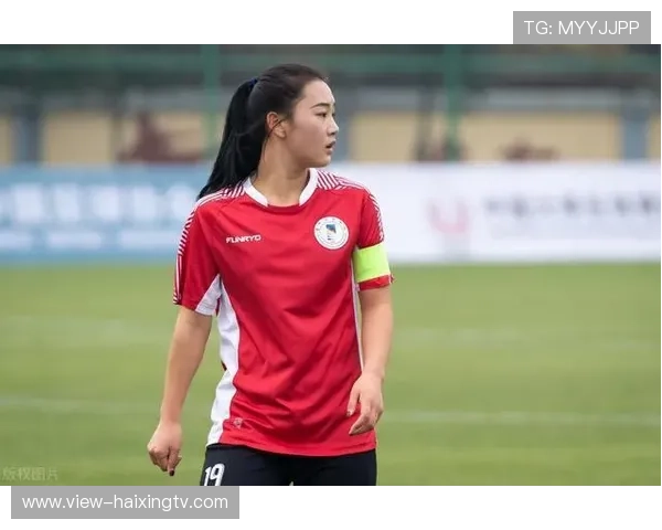 中国女足球星中颜值与实力兼具的美女球员盘点 中国女足球星中颜值与实力兼具的美女球员盘点