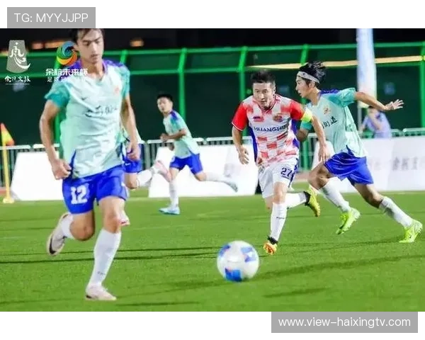 足球球星与挚友携手共创绿茵场上温情与荣耀故事 足球球星与挚友携手共创绿茵场上温情与荣耀故事