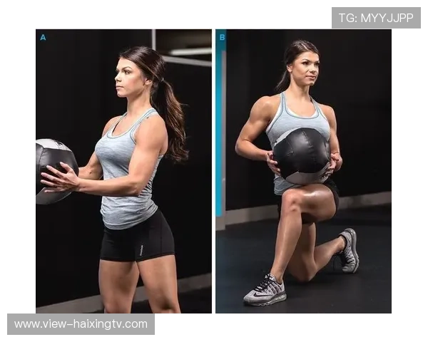 足球球星力量训练全解析 提升爆发力与耐力的关键技巧与方法