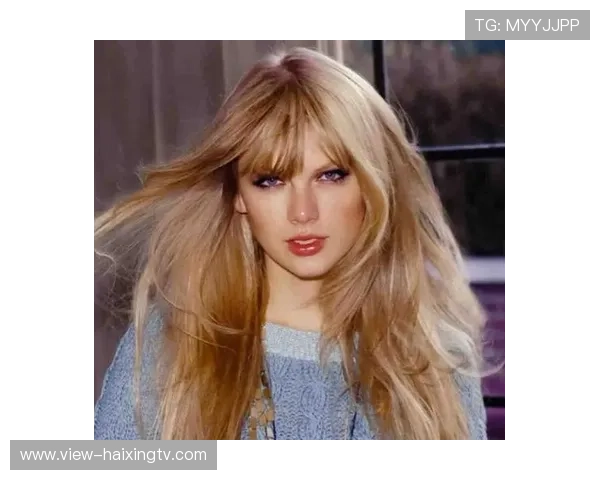 足球球星颜值排行美女头像大集合，看看谁是最迷人的球场女神